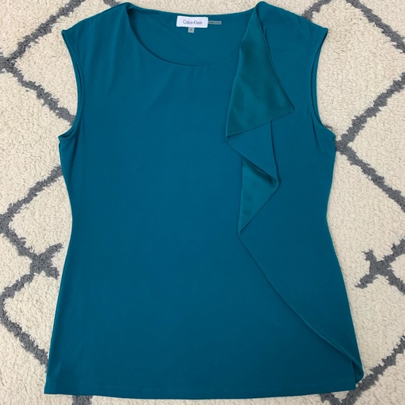 Calvin Klein Tops - Calvin Klein tank top 🌿